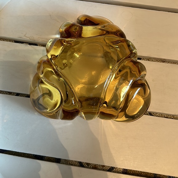 VINTAGE retro yellow/gold glass ashtray decor - Picture 2 of 5